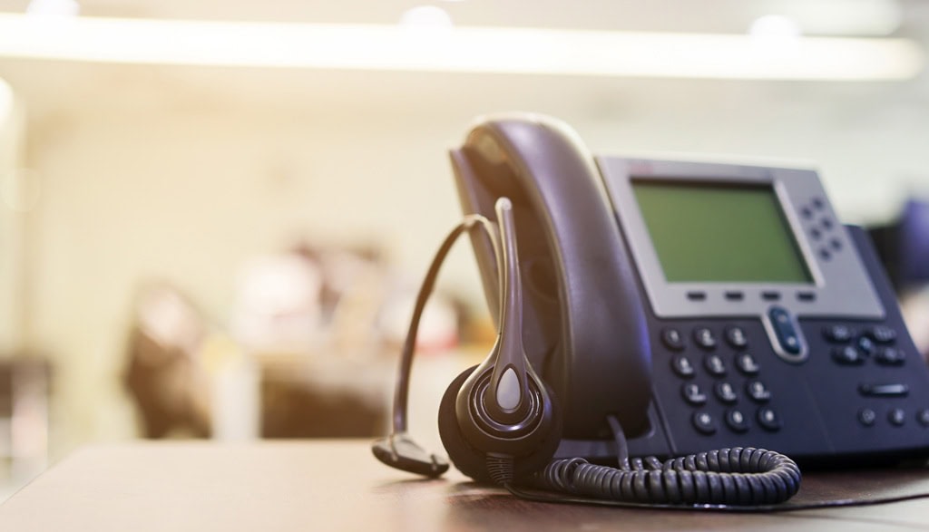 VOIP headset with phone